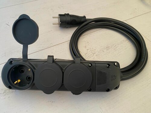 Изображение товара Удлинитель уличный ip44, ГОСТ ПВС 2х2.5, 3 розетки 30 метров.