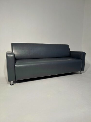 Изображение товара Диван офисный Платинум, механизм Нераскладной, 200х67х82 см, темно-серый глянцевый