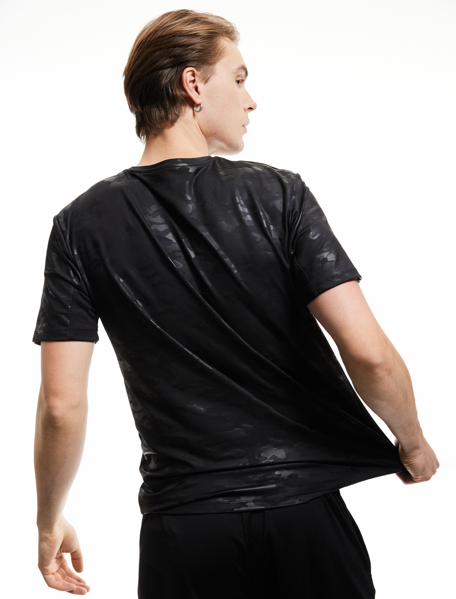 Футболка спортивная