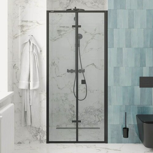 Изображение товара Душевая дверь в нишу Ceruttispa Bella D81B стеклянная, гармошкой, 80 см, с черным профилем, итальянская
