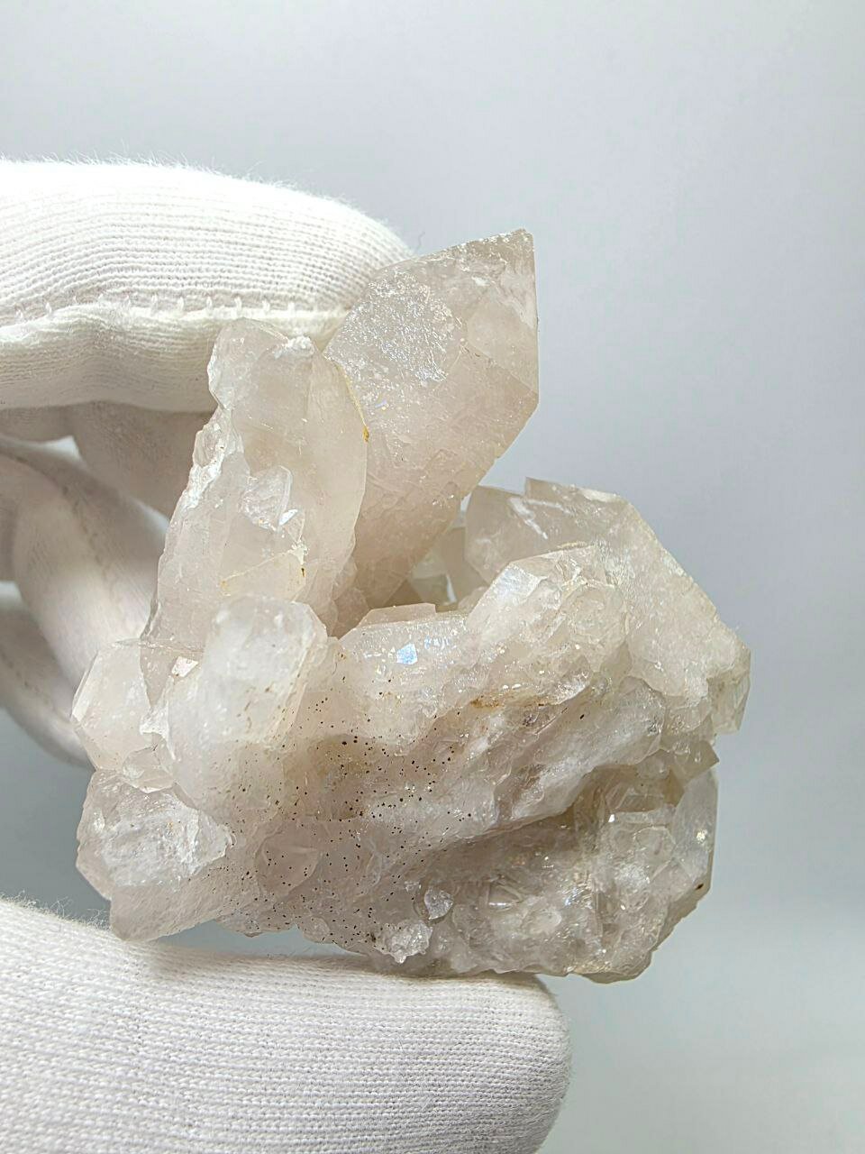 Друза кварца 65 мм, 124 г. — фото 1