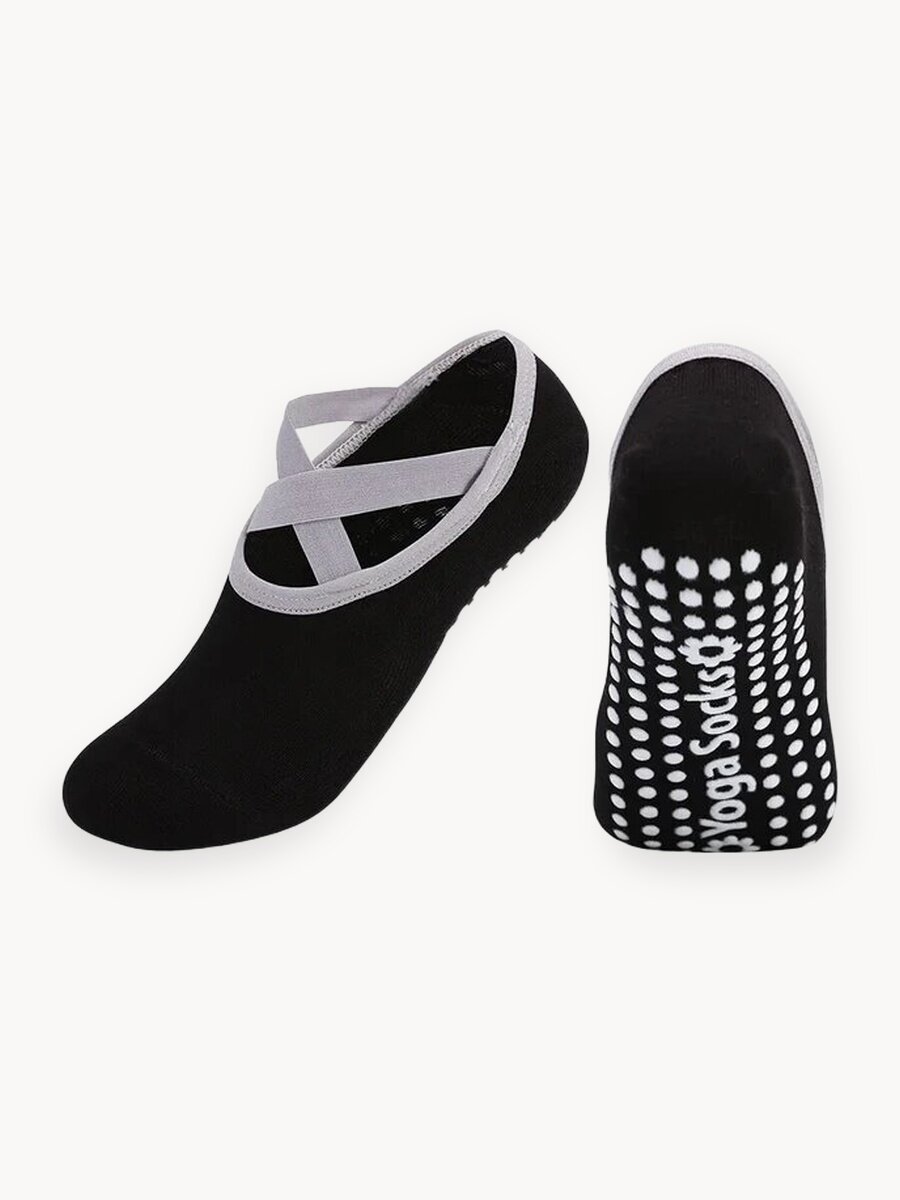 Носки противоскользящие для йоги фитнеса и пилатеса. Черные с лямками