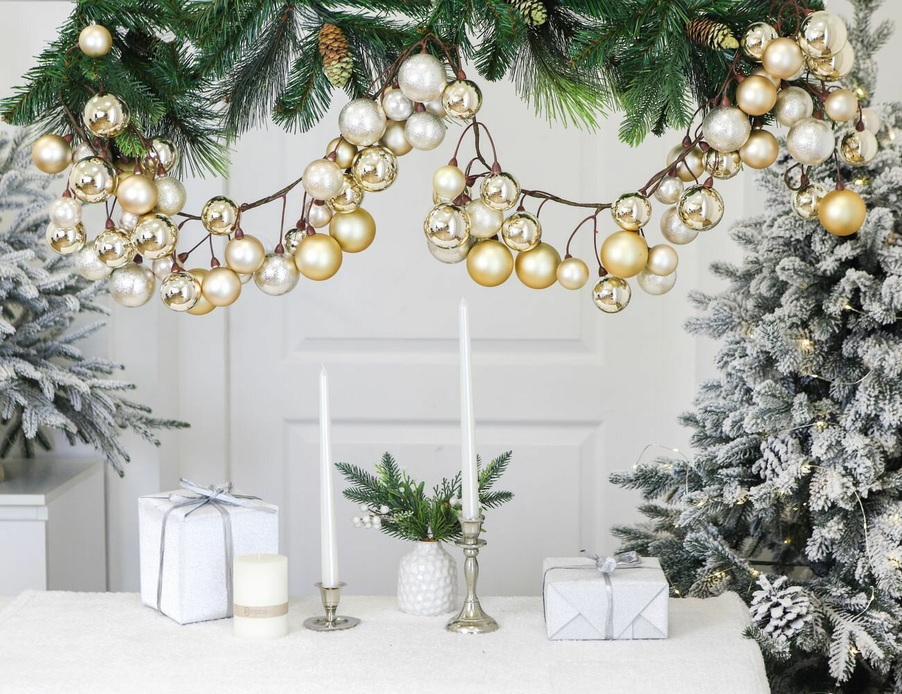 Гирлянда из шаров 4-6 см новогодний каскад: жемчужный пластик 180х14 см Winter Deco 1097081