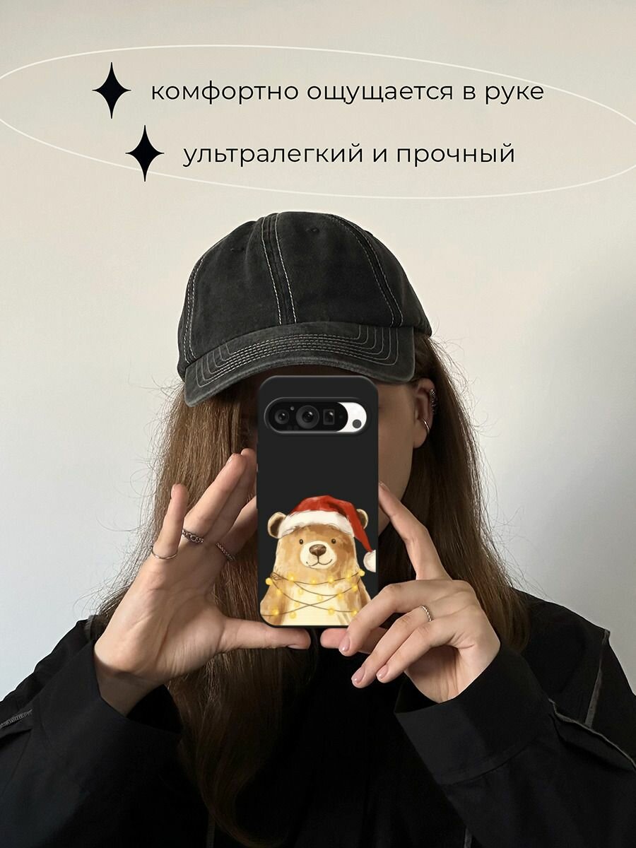 Черный матовый чехол на Google Pixel 9 Pro / Гугл Пиксель 9 Про с принтом "Медвежонок в шапочке" — фото 1