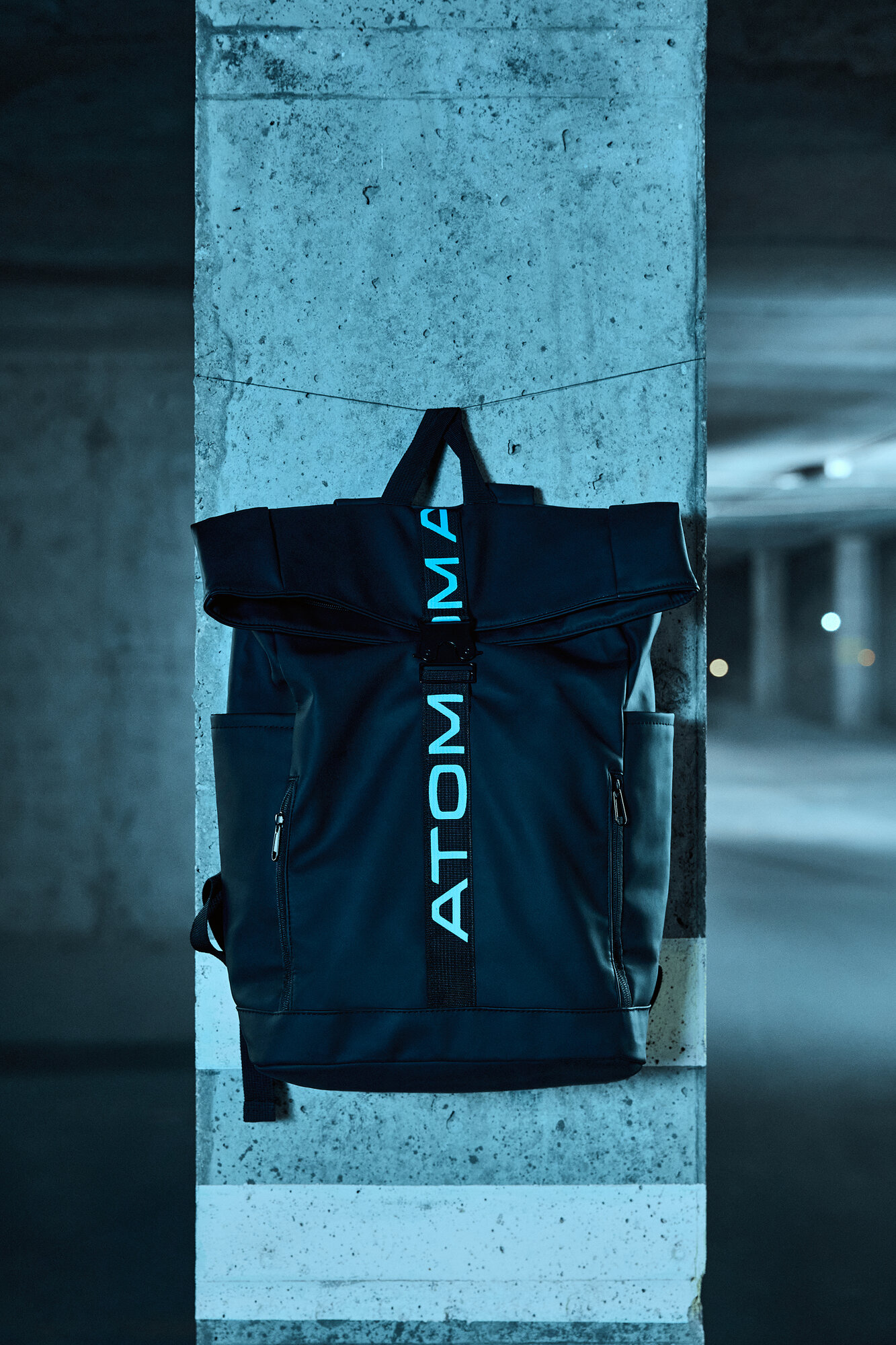 Городской рюкзак-трансформер среднего объема из плотной ткани с текстильной фактурой, артикул BF2535458004