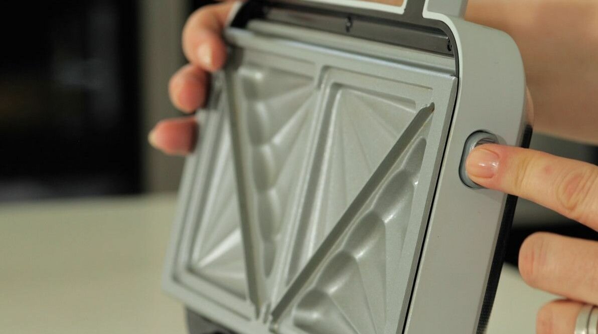 Сэндвичница с керамическим покрытием Breville DuraCeramic VST070X — фото 1