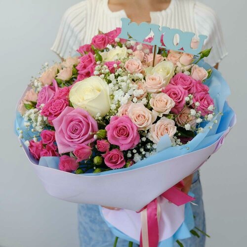 Изображение товара Кустовые розы и гипсофила в нежном букете "Моё сердце лишь твоё"