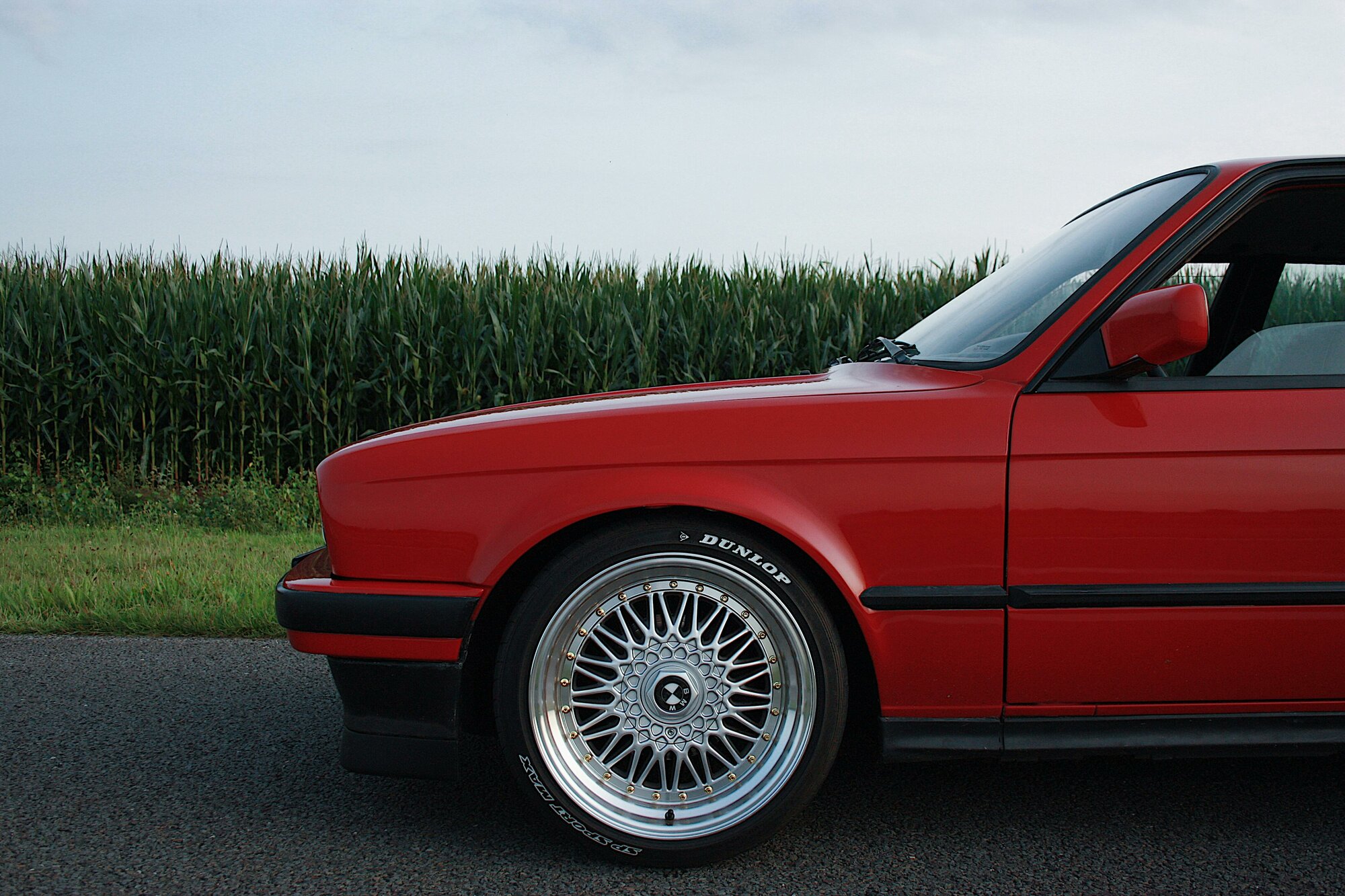 Картина на холсте 110x60 LinxOne "Авто, машины, мото, транспорт" интерьерная для дома / на стену / на кухню / с подрамником