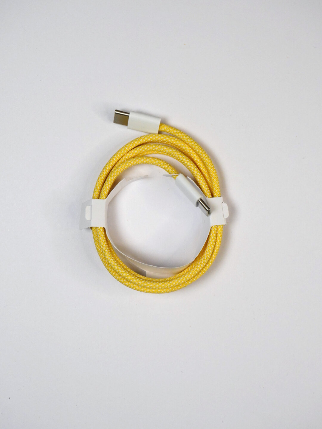 Зарядный кабель для Apple iPhone 15 и Android, плетеный, Type-c кабель, 60 W, Жёлтый — фото 1