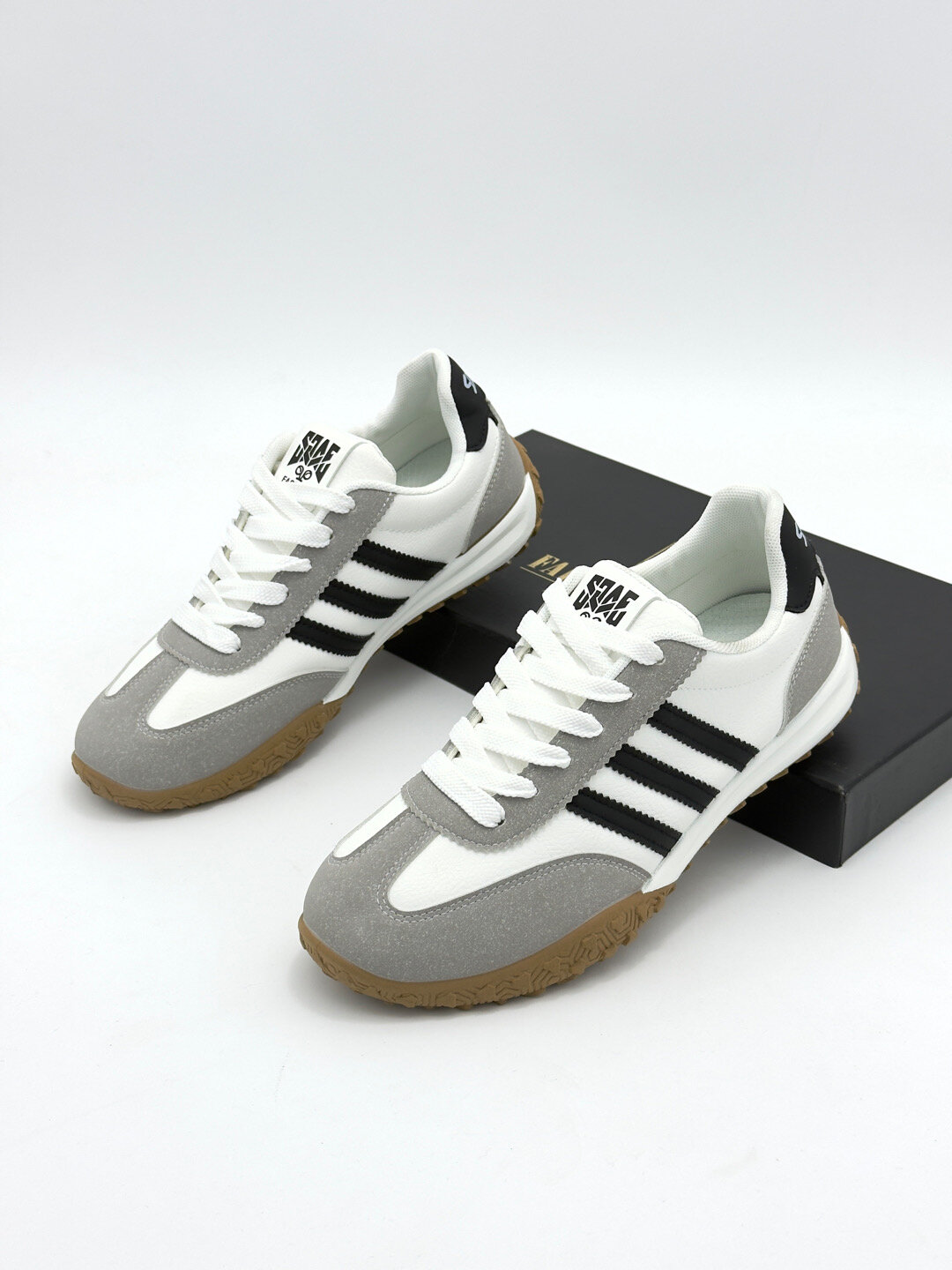 Кроссовки , полнота 3 (RU)/ на узкую стопу, размер 39, белыйй — фото 1