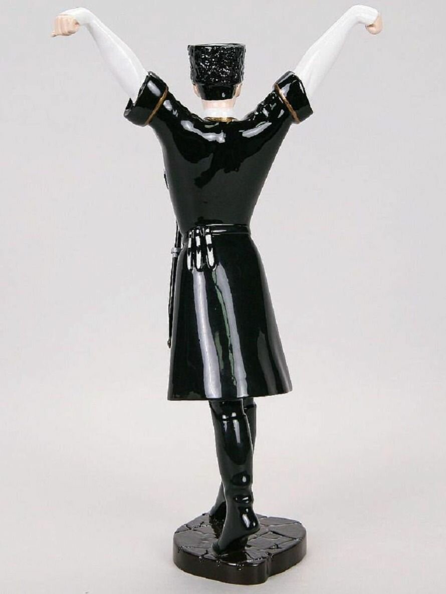 Статуэтка Джигит в черном "Вернисаж истории" (26 см, цвет ручная роспись) — фото 1