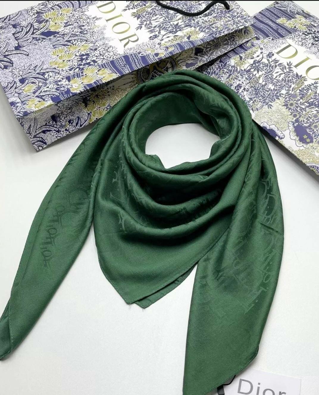 Платок  dior romol ro'mol ayollar uchun romol platok для девочек и женщин,110х110 см, Green (646) — фото 1