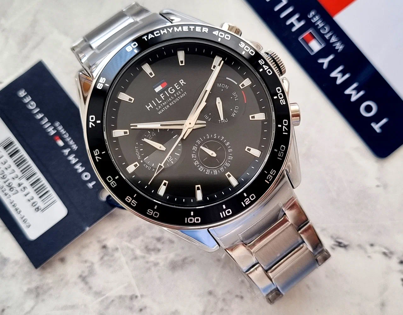 Наручные часы TOMMY HILFIGER, серебристый