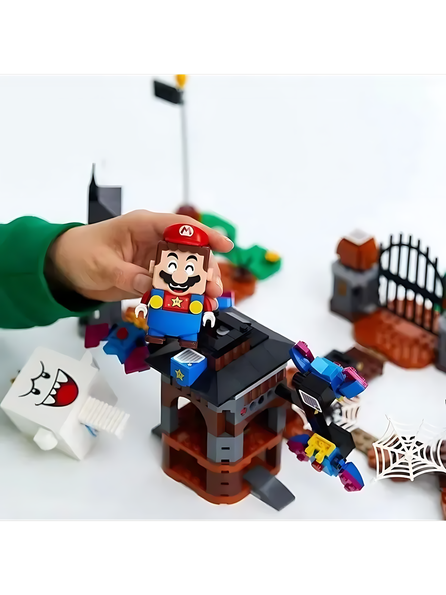 Конструктор "Марио Король Бу", 458 деталей, двор с призраками — фото 1