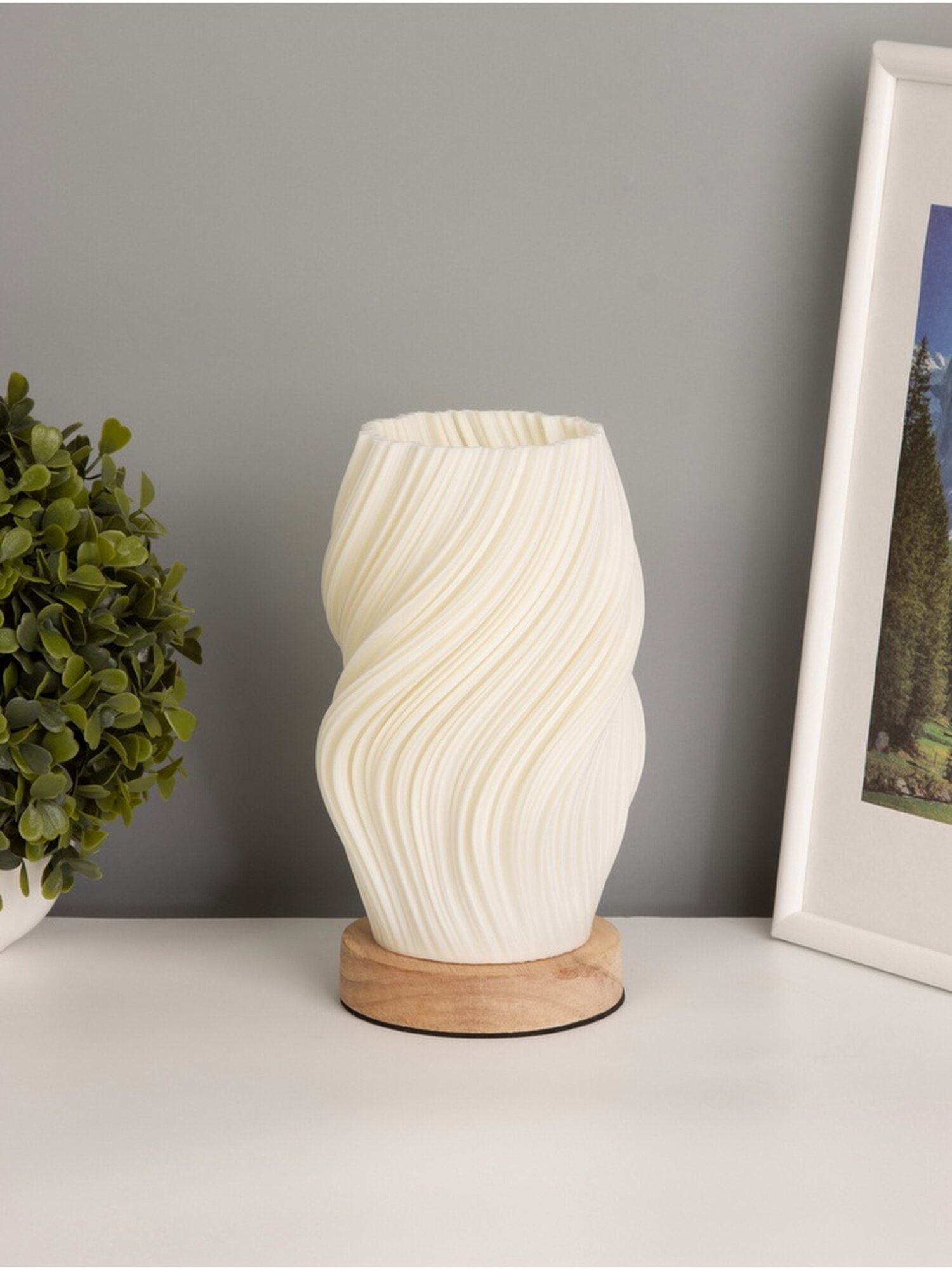 Светильник настольный 