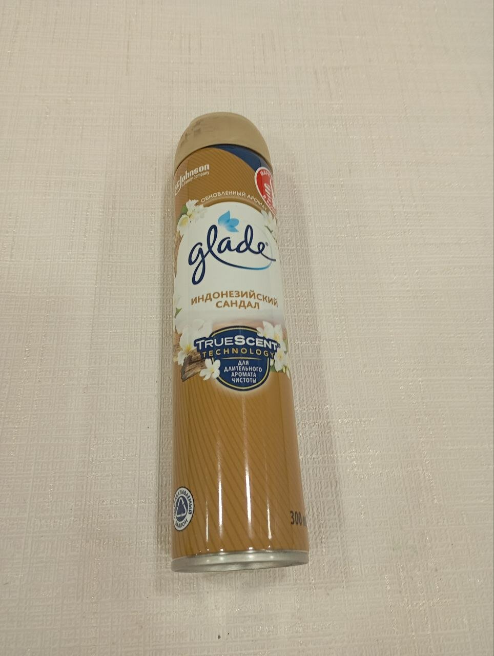 Glade Освежитель воздуха True Scent Technology Индонезийский сандал 300 мл