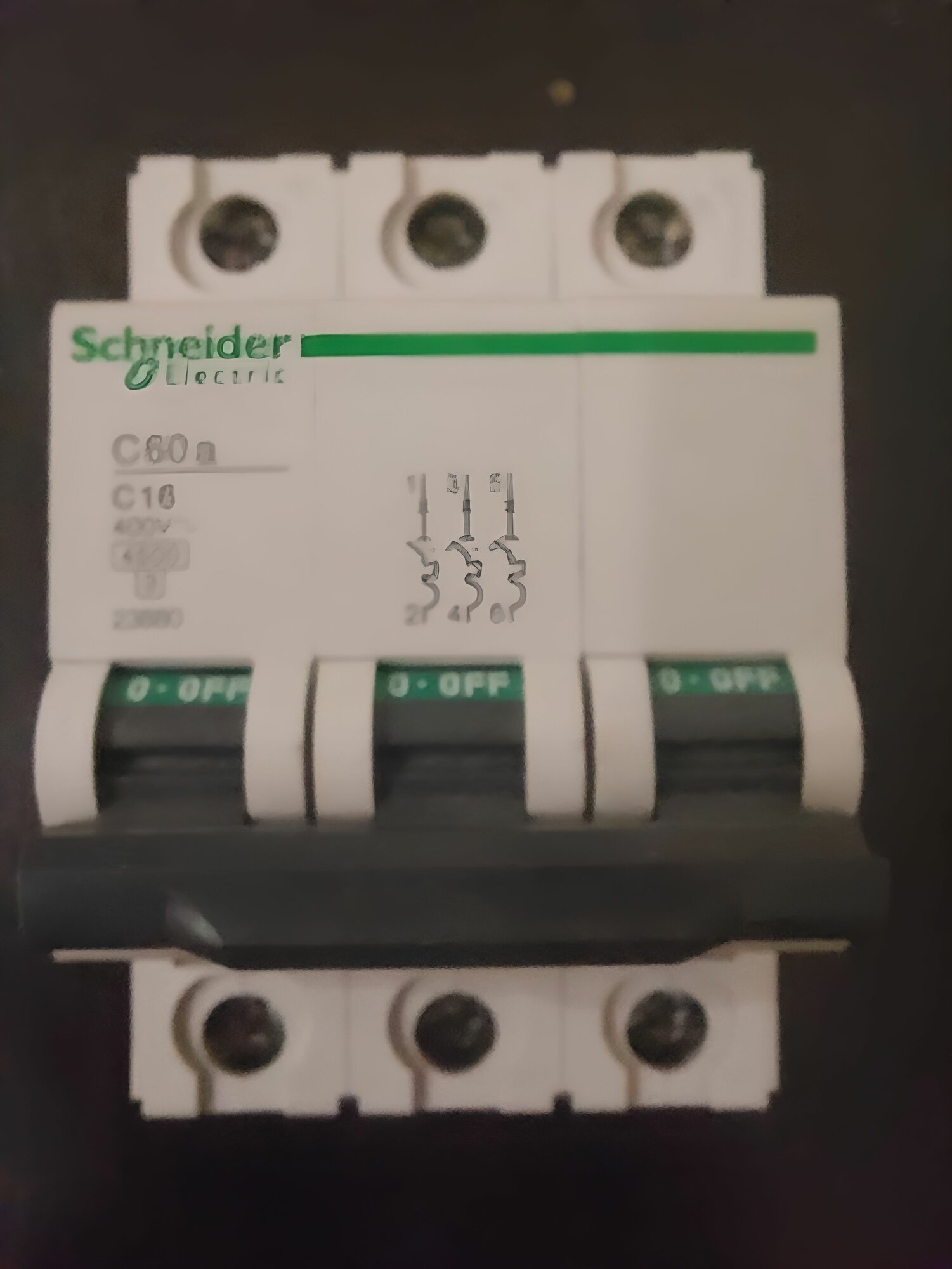 Автоматический выключатель Schneider Electric Multi9 3P 16А (C) 4.5кА 23880