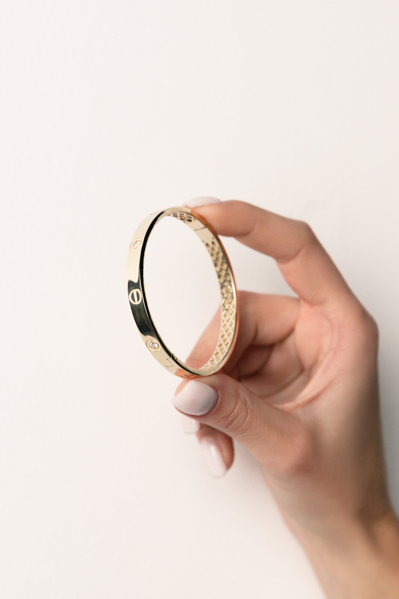 Жесткий браслет YA ZOLOTO, желтое золото, 585 проба, фианит