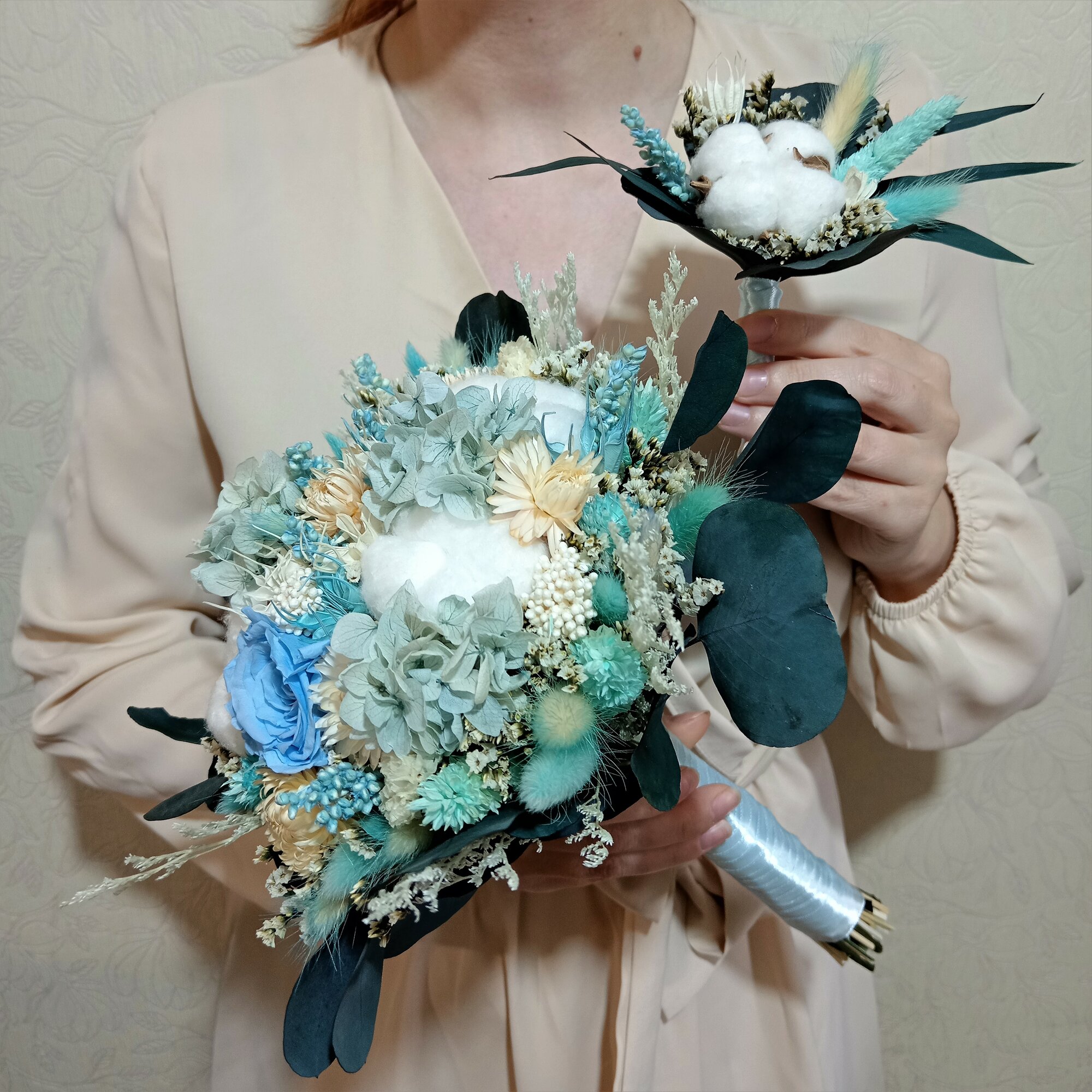 Свадебный букет невесты из сухоцветов с бутоньеркой