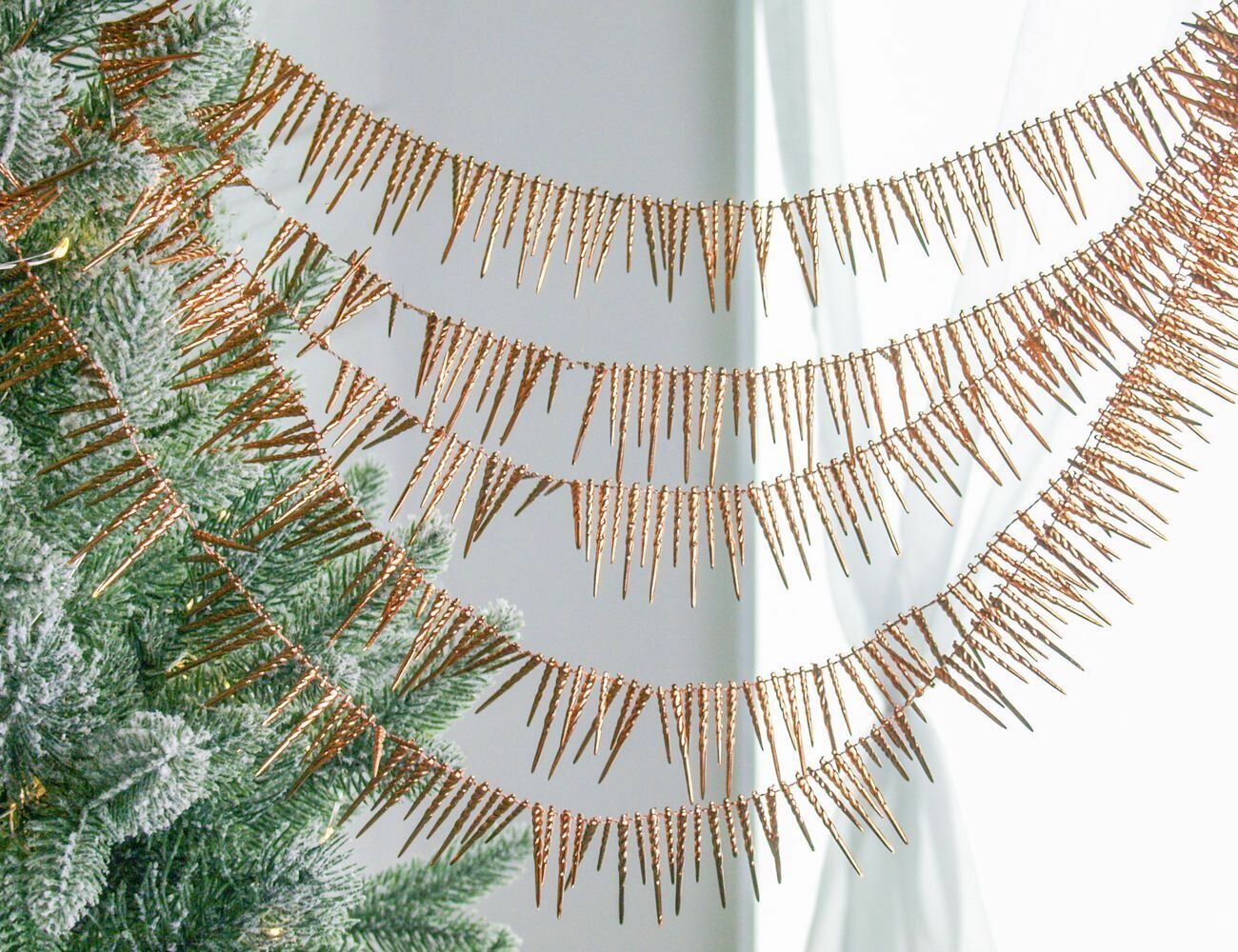 Бусы на ёлку надель пластик коньячные 270 см Winter Deco 1001147