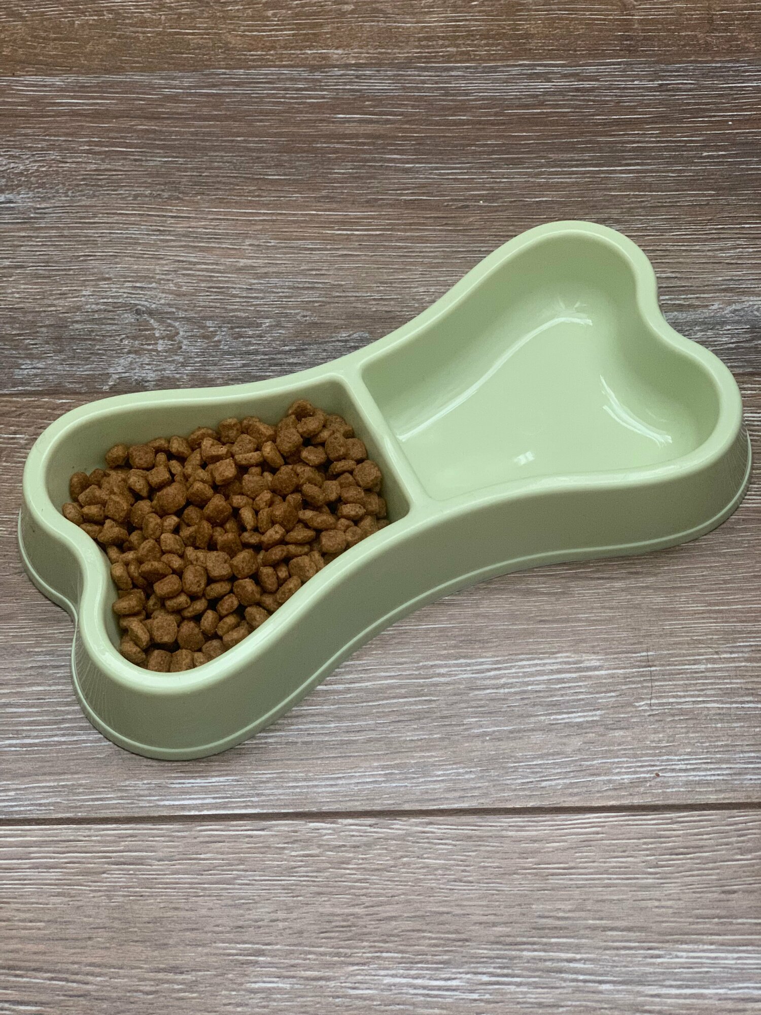 фото Миска в форме косточки для маленьких собак и кошек двойная