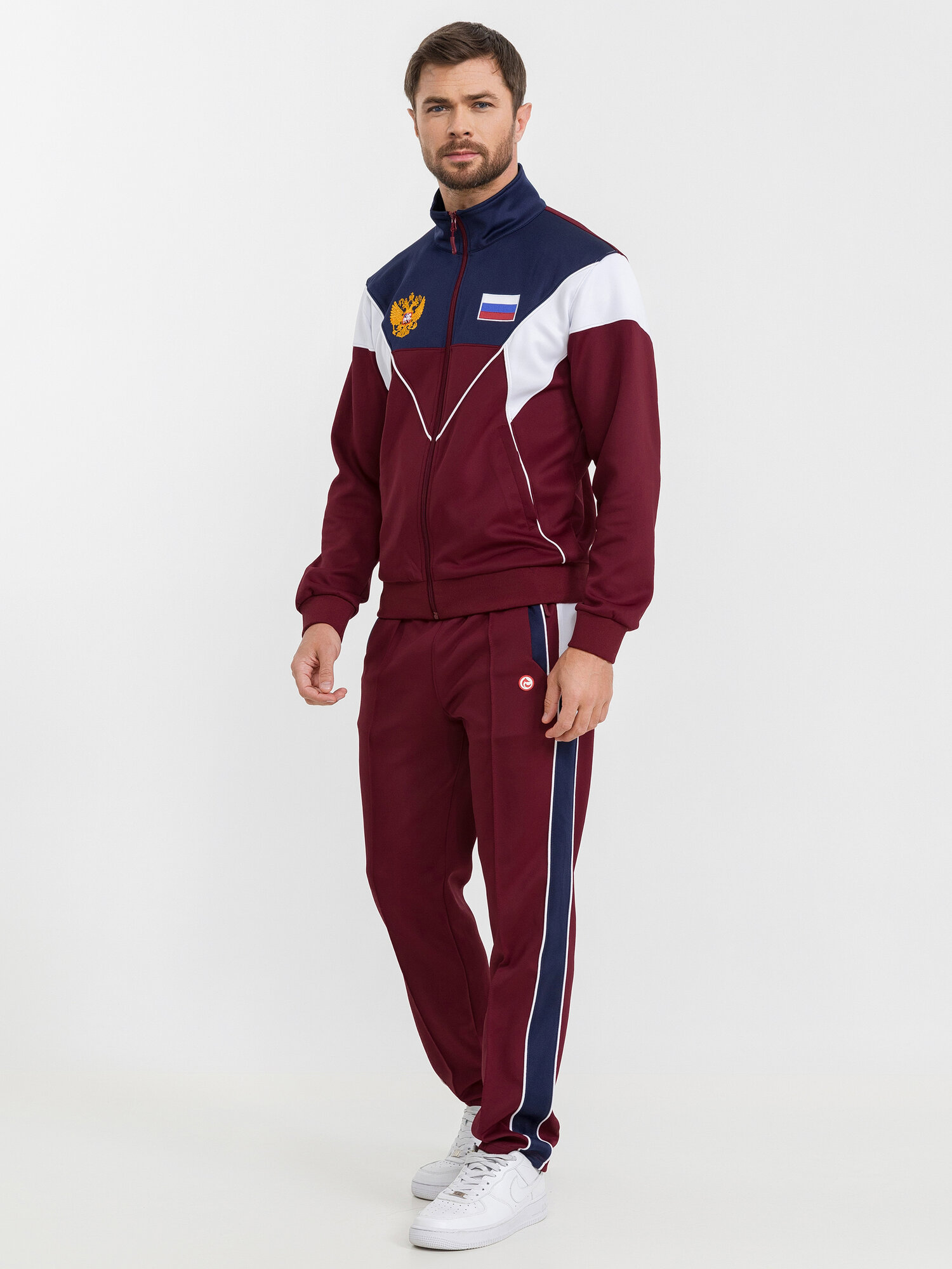 Костюм спортивный