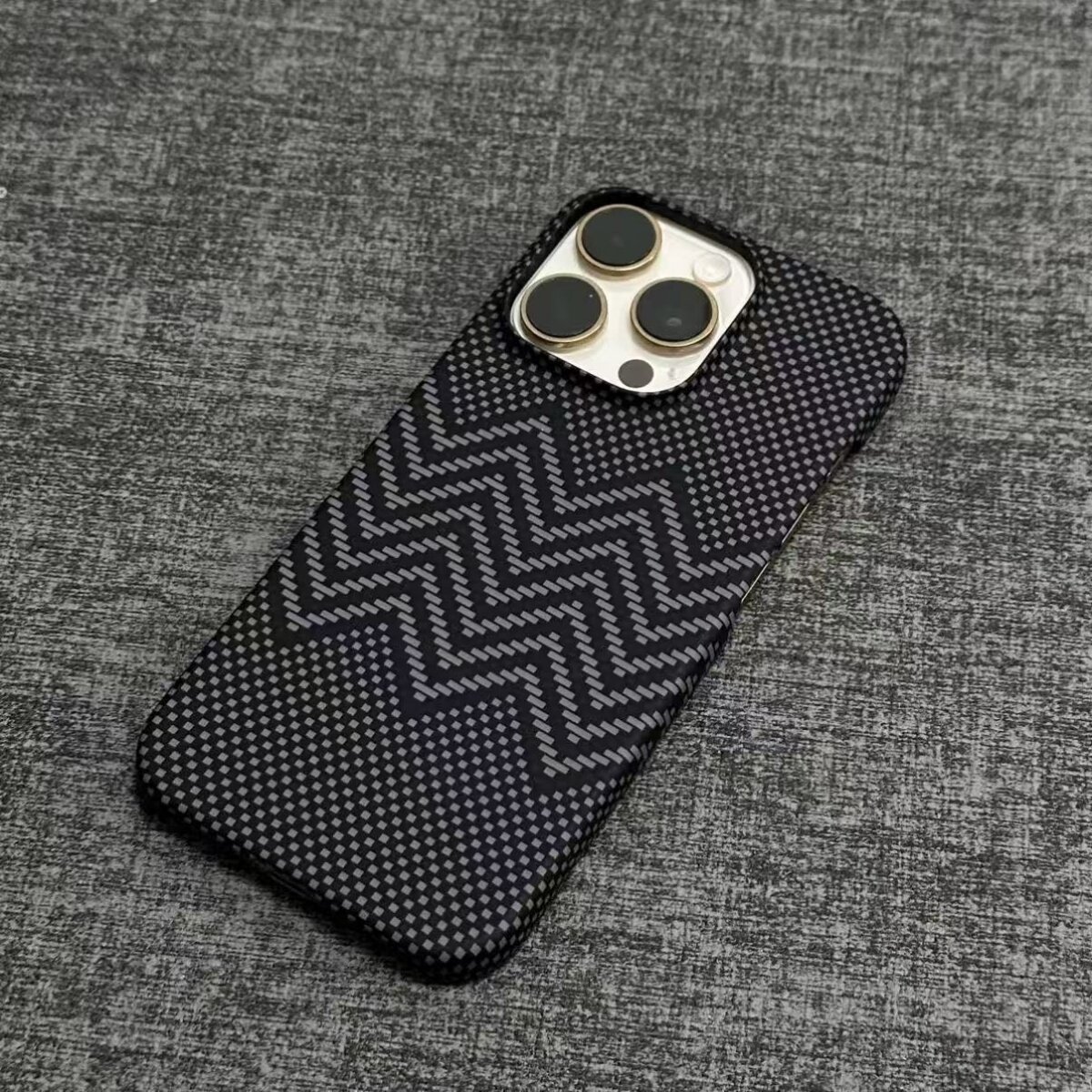 Чехол Питака MagEZ Case 6 для iPhone 15 Pro Max Case-Чёрная волна