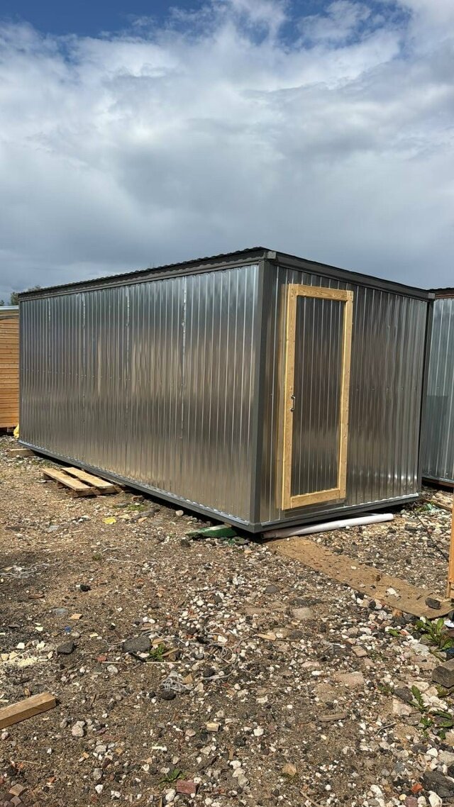 Бытовка вагончик на металлическом каркасе 5.85x2.4 м с доставкой