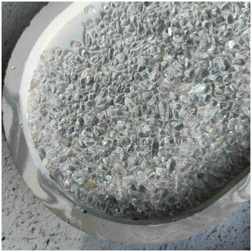 Галтованный натуральный Горный хрусталь. Упаковка 100 гр, фракция 3*5 мм.