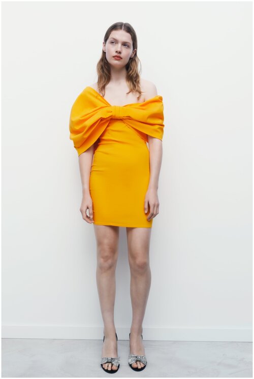 Платье Zara, размер M, желтый