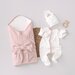 Комплект одежды  Kidi детский, бант и шапка и одеяло и комбинезон и конверт, нарядный стиль, пояс на резинке, размер 16, коралловый, розовый