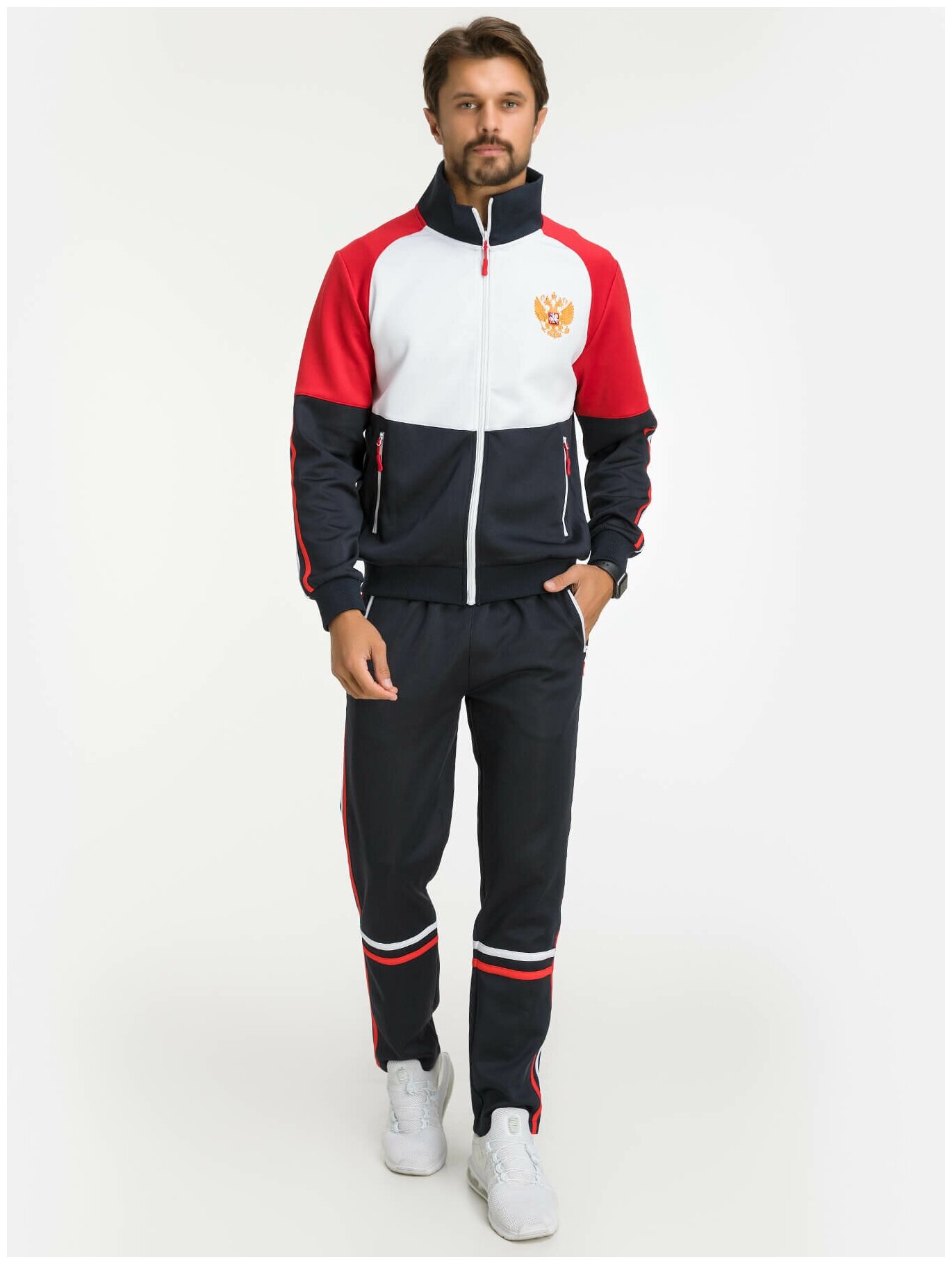 Костюм спортивный