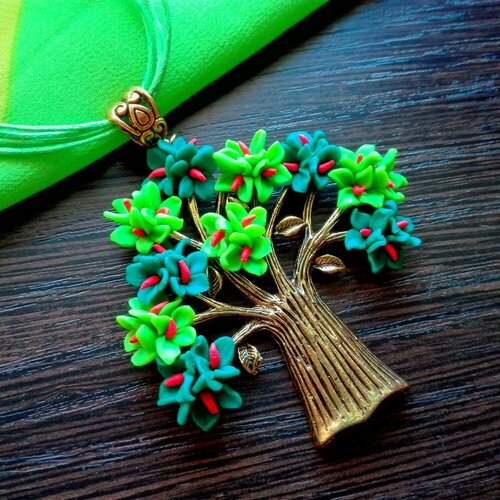 Колье GulNara Дерево Жизни, полимерная глина, длина 55 см, зеленый