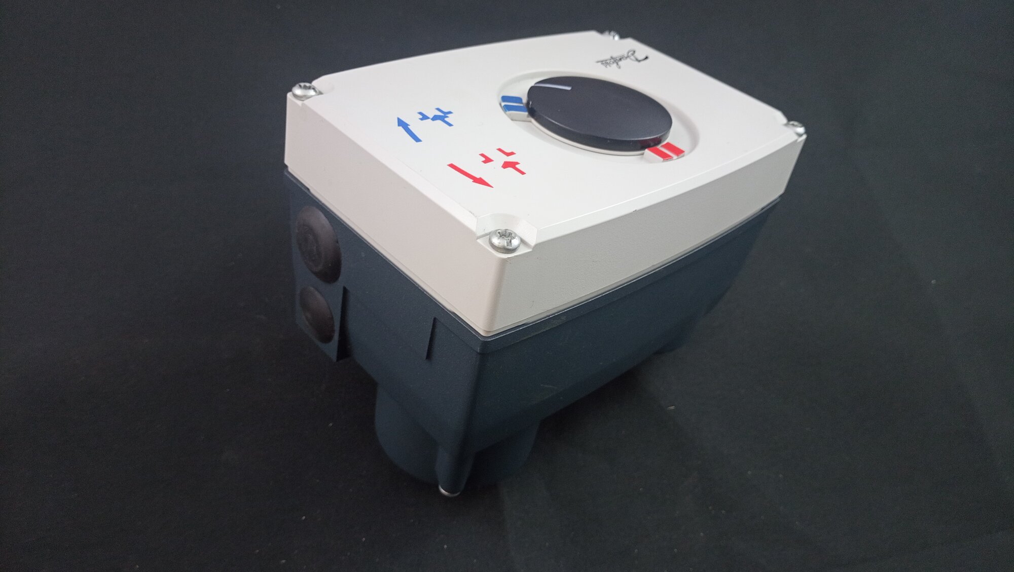 Электропривод Danfoss ARV для шарового крана 3-позиционный IP54