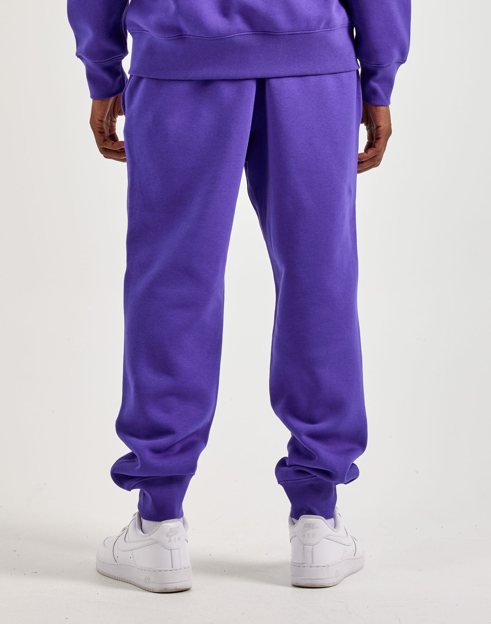 Брюки джоггеры NIKE Club, размер L , фиолетовый — фото 1