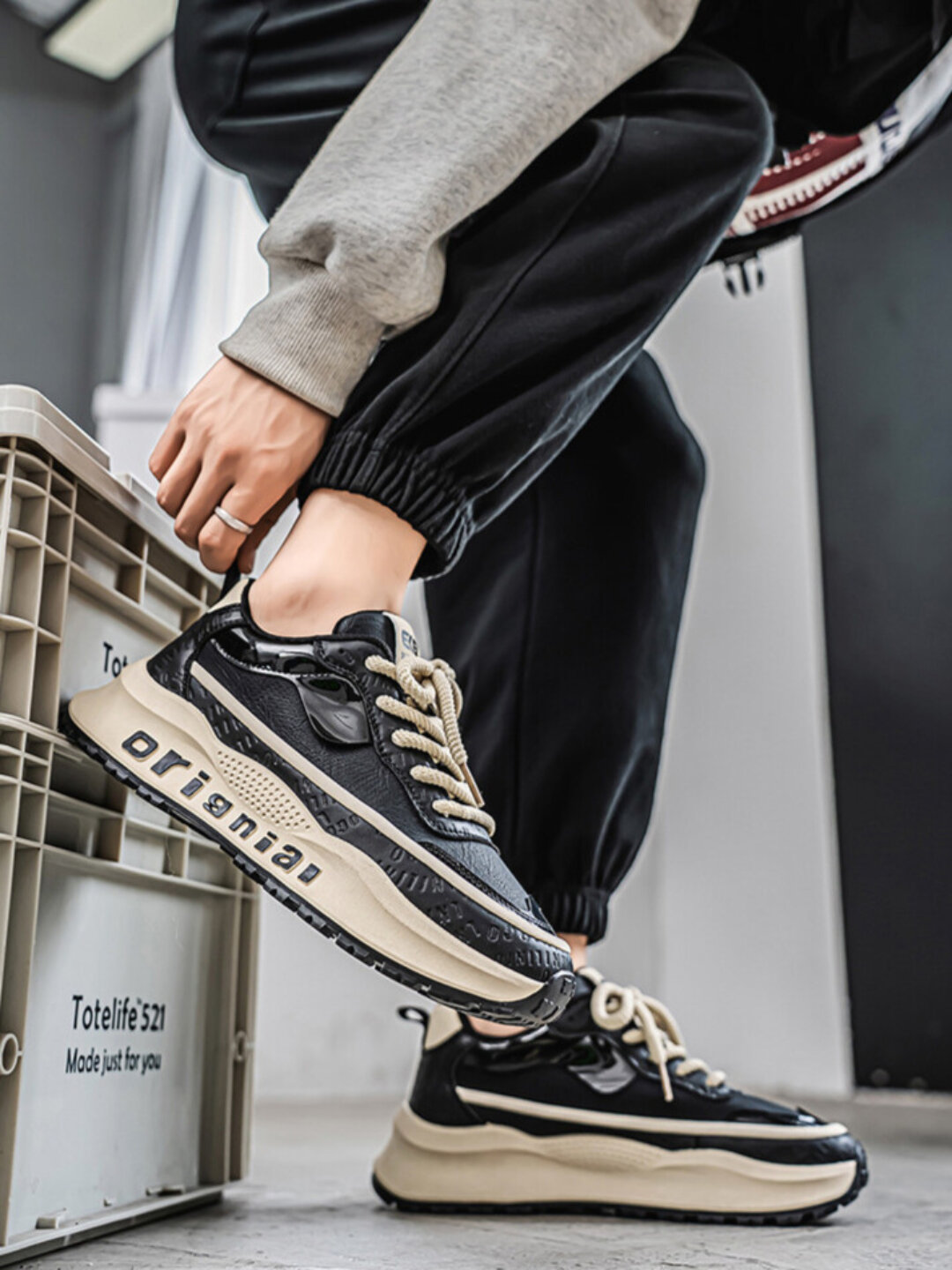 Кроссовки , размер 42, black/green — фото 1