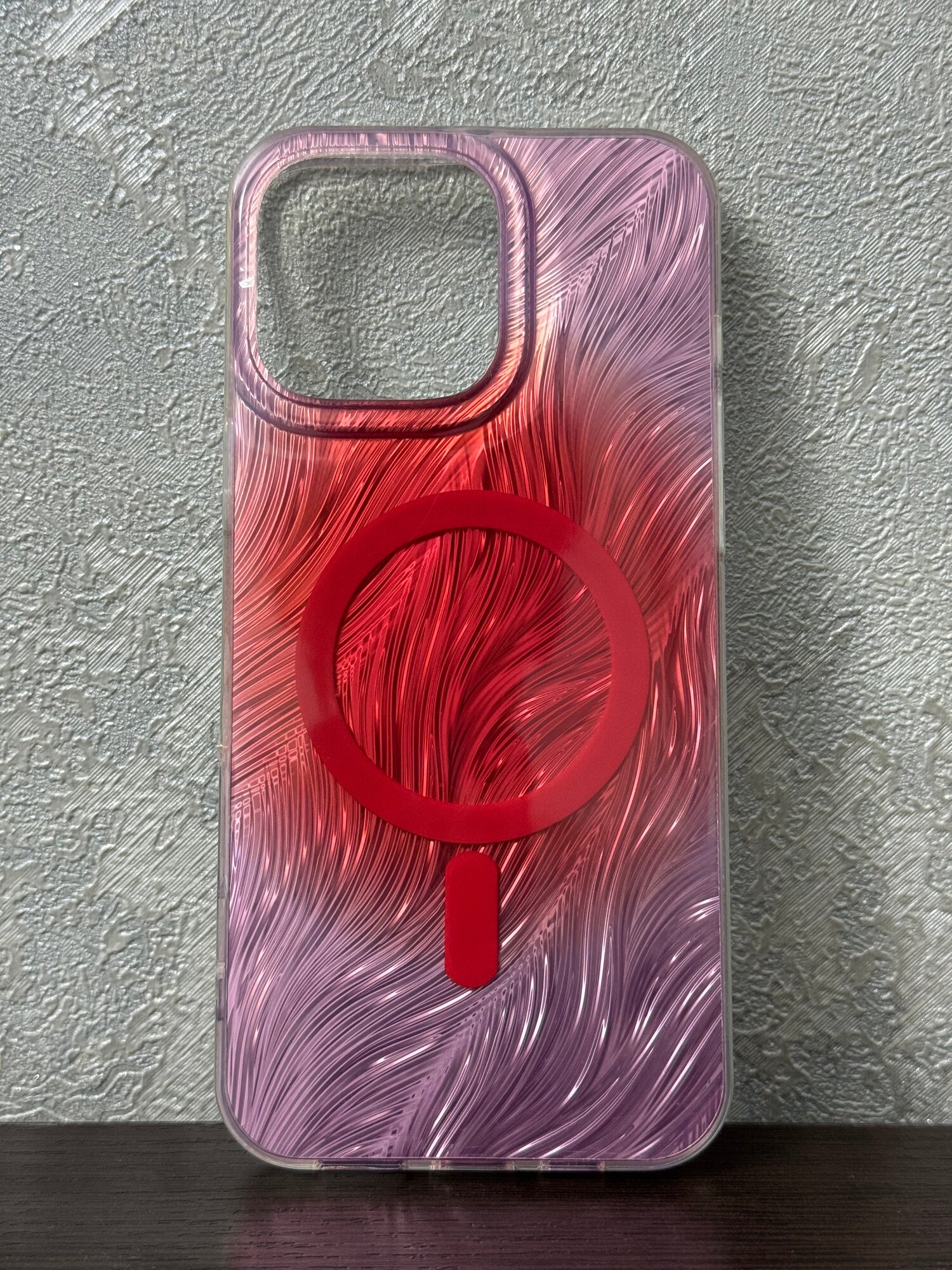 Чехол для iPhone 16 pro Max с Magsafe. Красный с узорами. Apple iPhone 16 Pro Max case. — фото 1