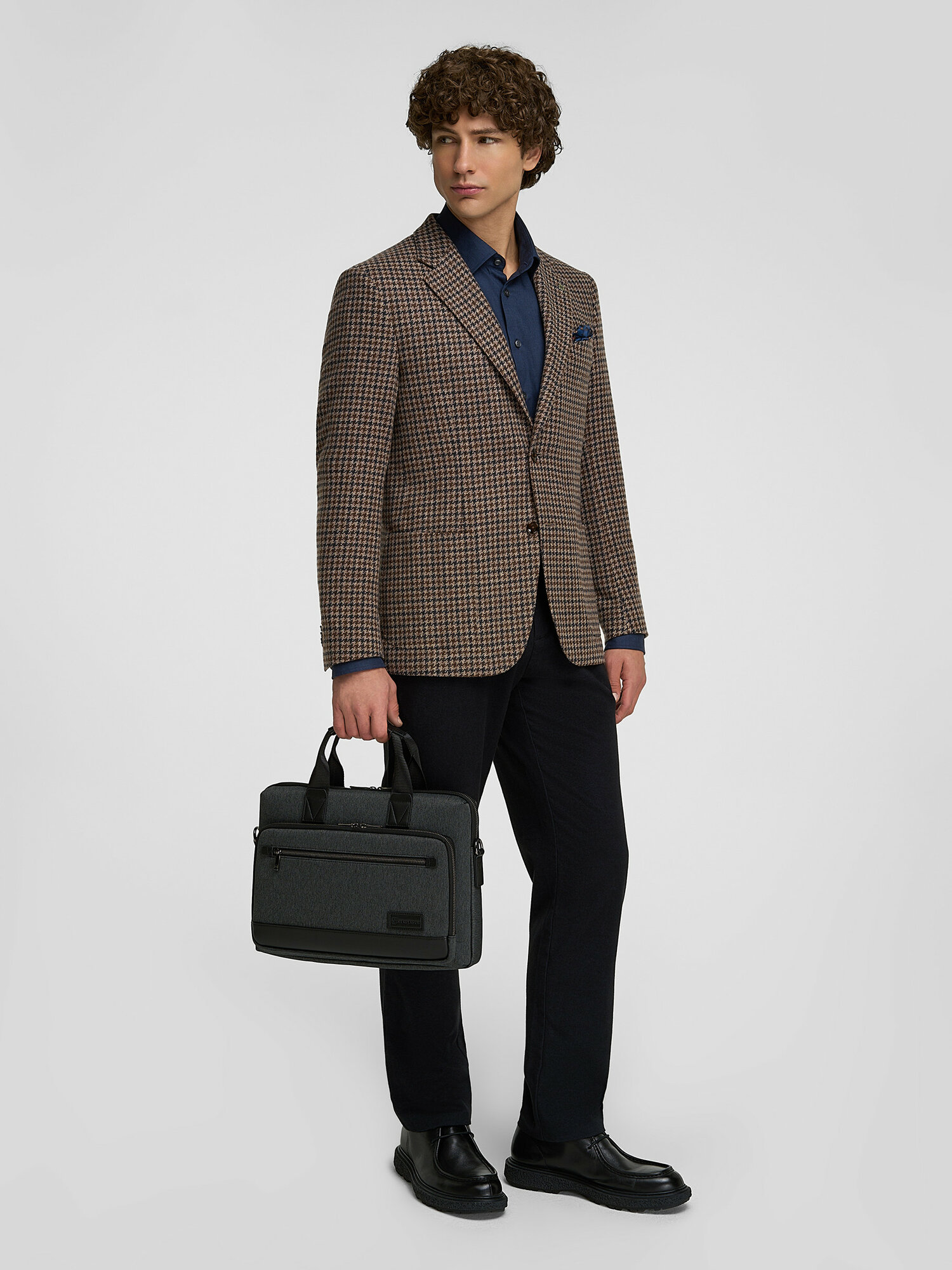 Портфель HENDERSON 