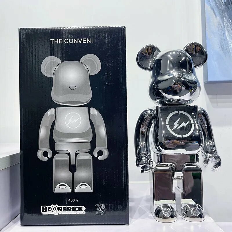 Дизайнерская игрушка BearBrick "Серебристый зарядка"