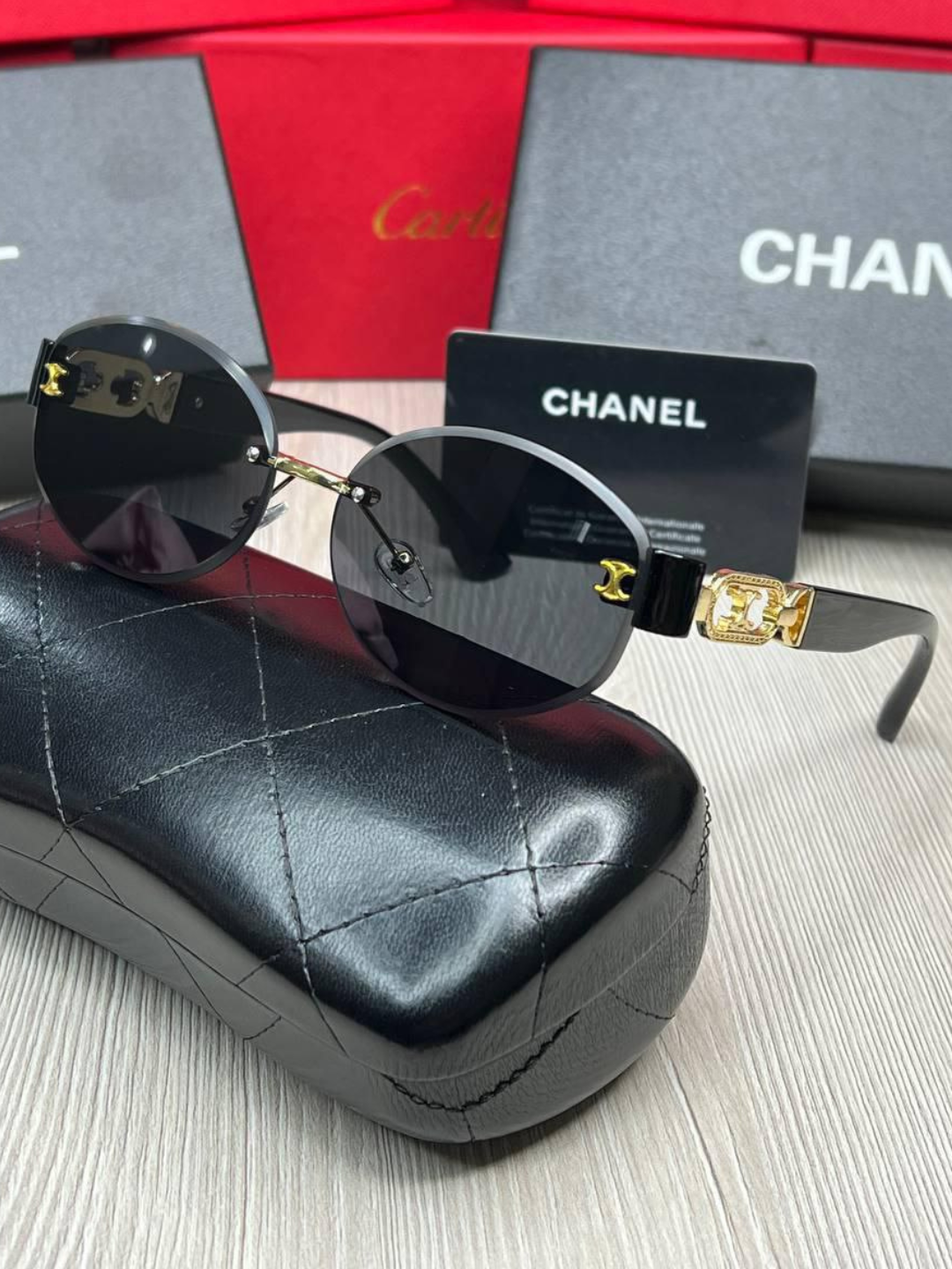 Солнцезащитные очки , черный