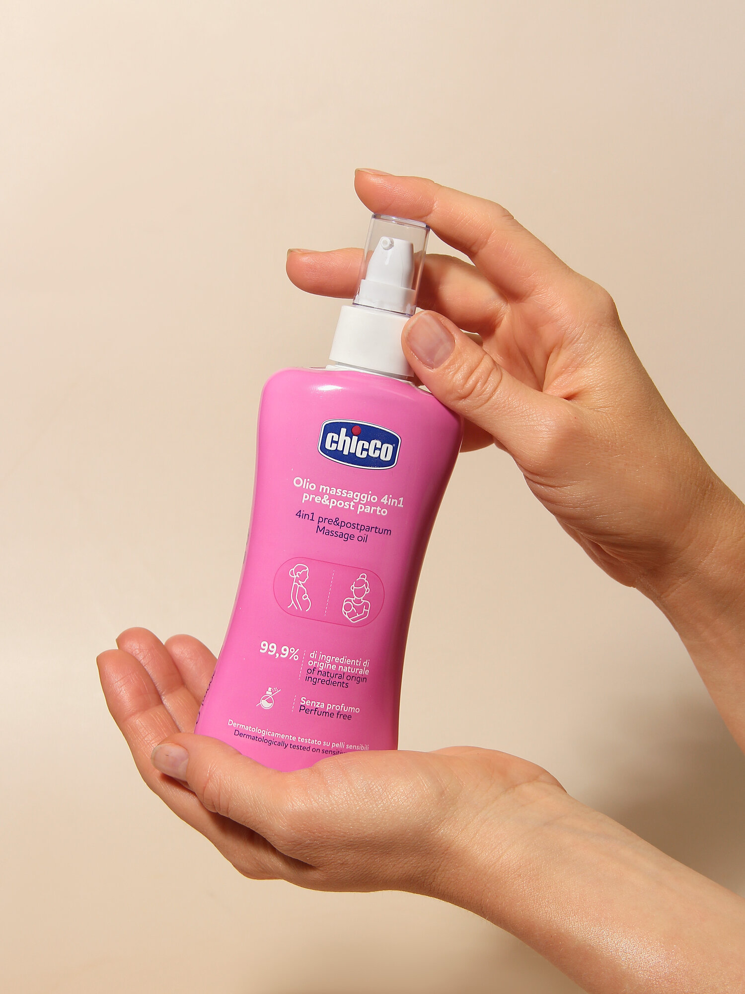 Изображение Массажное масло Chicco 4 в 1 от растяжек для беременных, без отдушек и парабенов