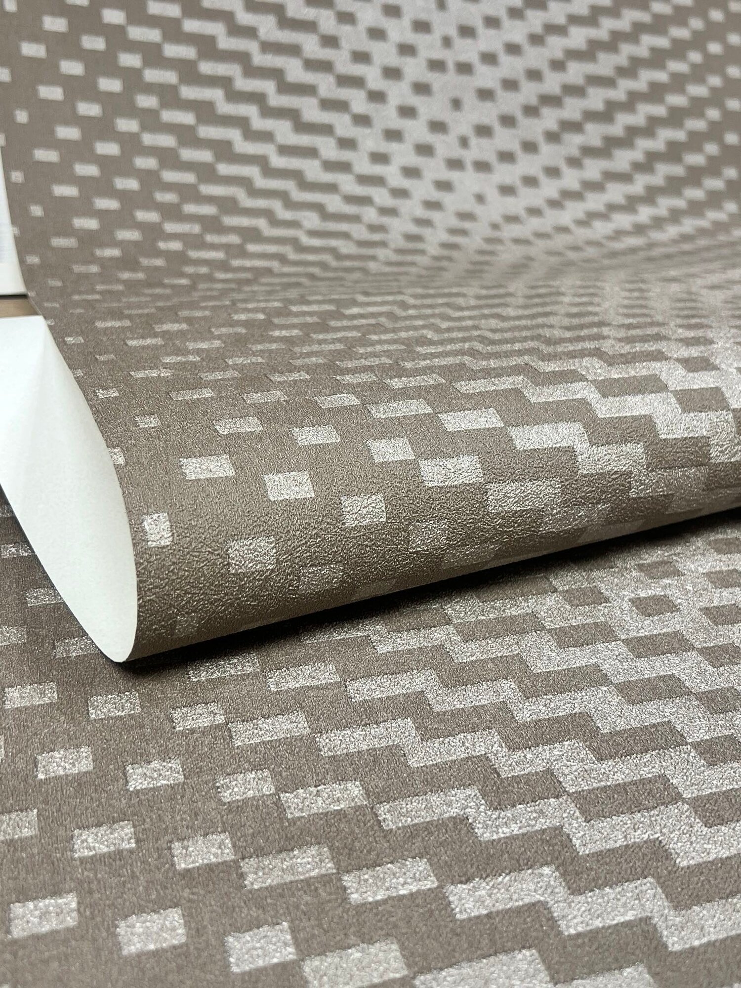 Обои флизелиновые 48408 Metropole Limonta Италия  10 05 х 0 53 м