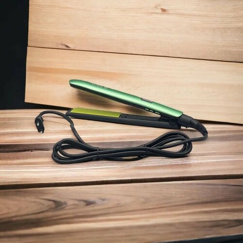Выпрямитель волос WA 2021Равномерное распределение теплаПридание шелковистостиЗеленый 289900₽