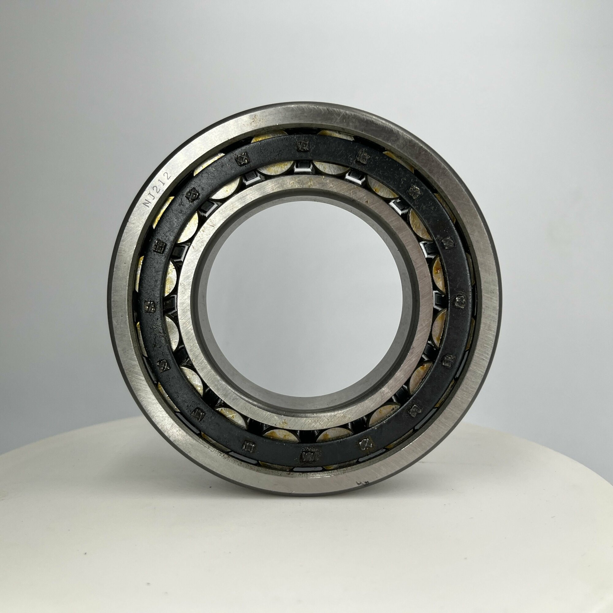 Роликовый подшипник 42212 КМ размер 60х110х22 мм производителя FO BEARINGS