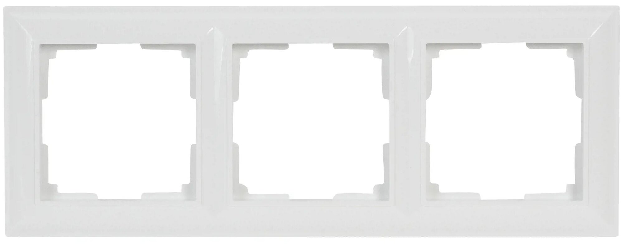Рамка для розеток и выключателей Werkel Fiore 3 поста цвет белый