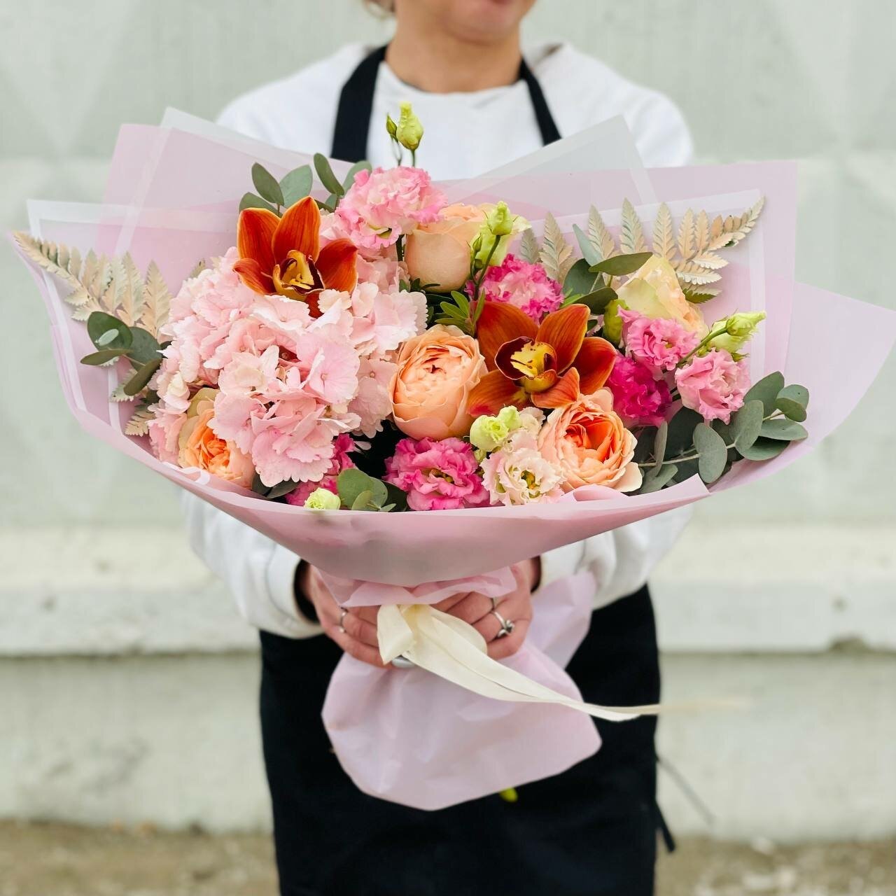 Авторский букет с розами гравити. Rybe-flowers.