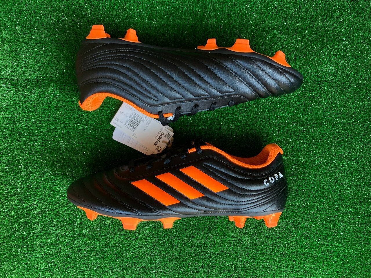 Бутсы adidas, размер US 10½ | UK 10 | FR 44⅔ | JP 285, black/orange