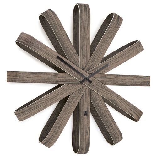 фото Часы настенные umbra ribbonwood большие состаренный орех