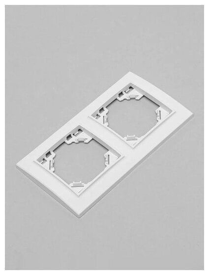 Рамка двухместная горизонтальная, серия Эрна, PFR00-9002-01, белый - фотография № 14