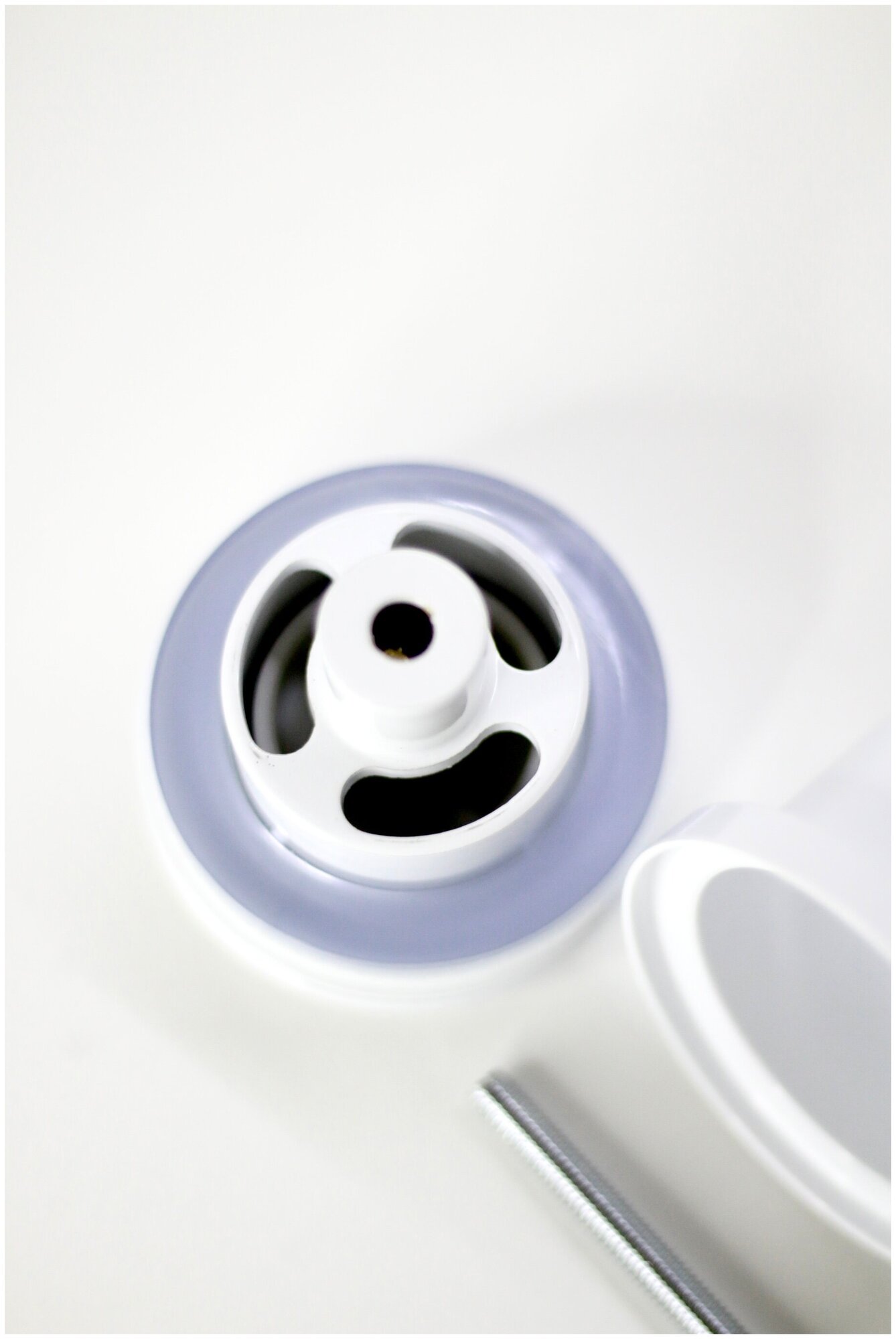 Сифон сливной для раковины, в комплекте с универсальным донным клапаном, цвет белый S-Sd6 white - фотография № 6